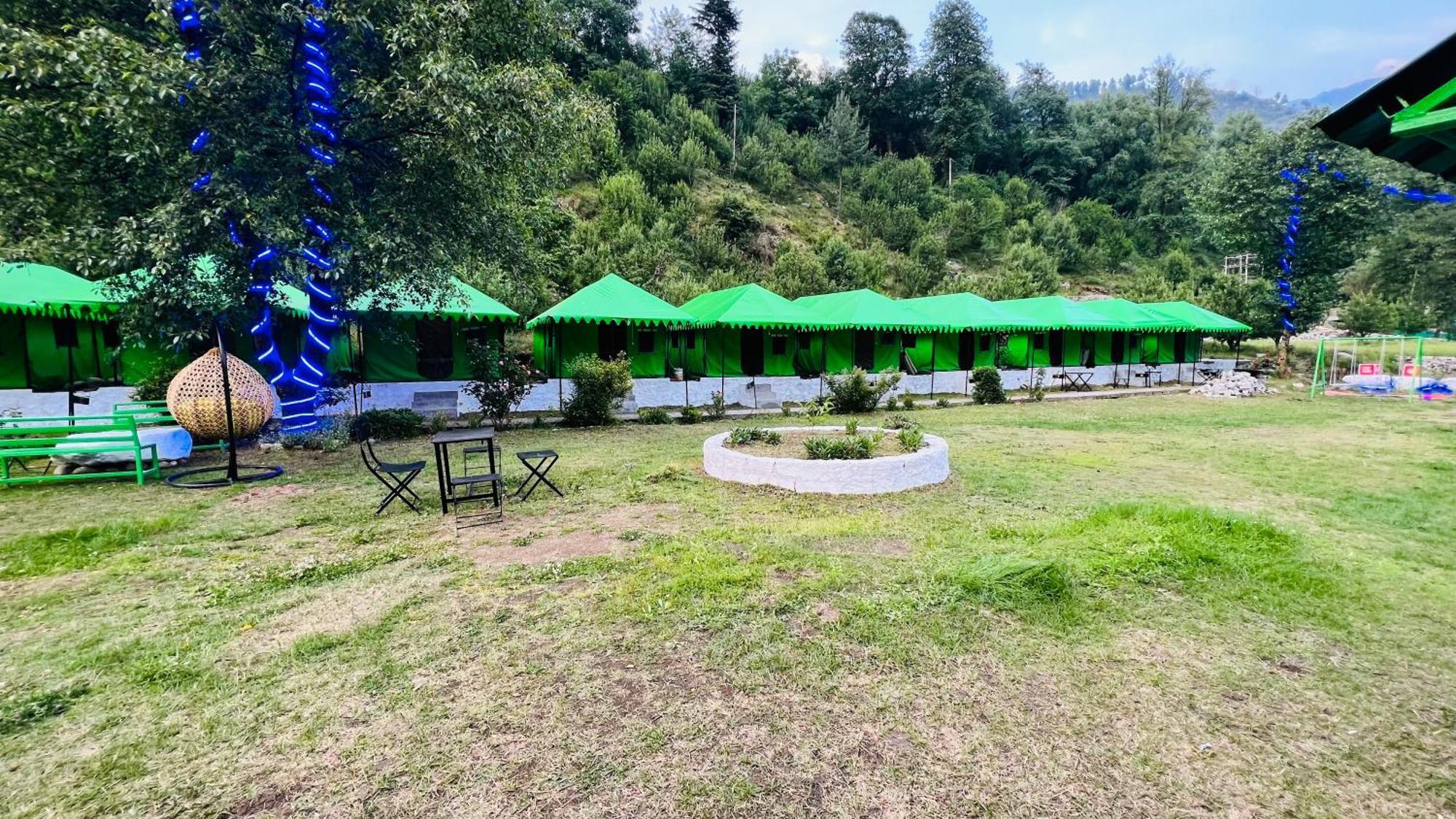 Himalayan Riverside Swiss Cottage Tents, Manali מראה חיצוני תמונה