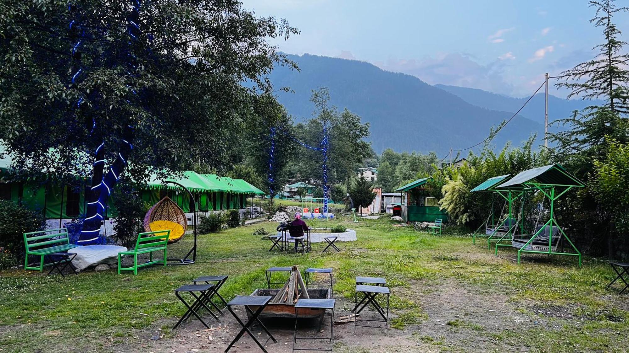 Himalayan Riverside Swiss Cottage Tents, Manali מראה חיצוני תמונה