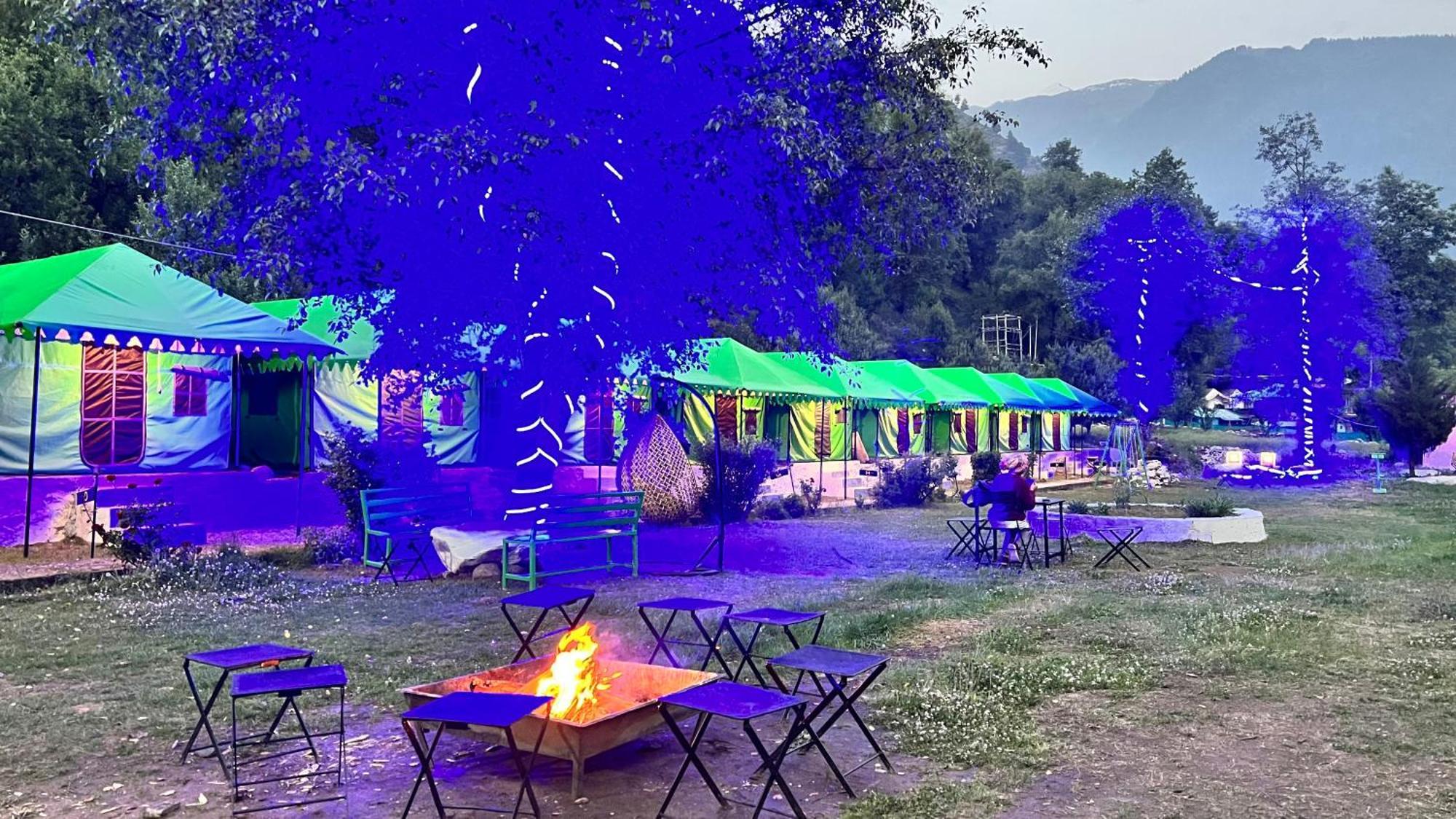 Himalayan Riverside Swiss Cottage Tents, Manali מראה חיצוני תמונה