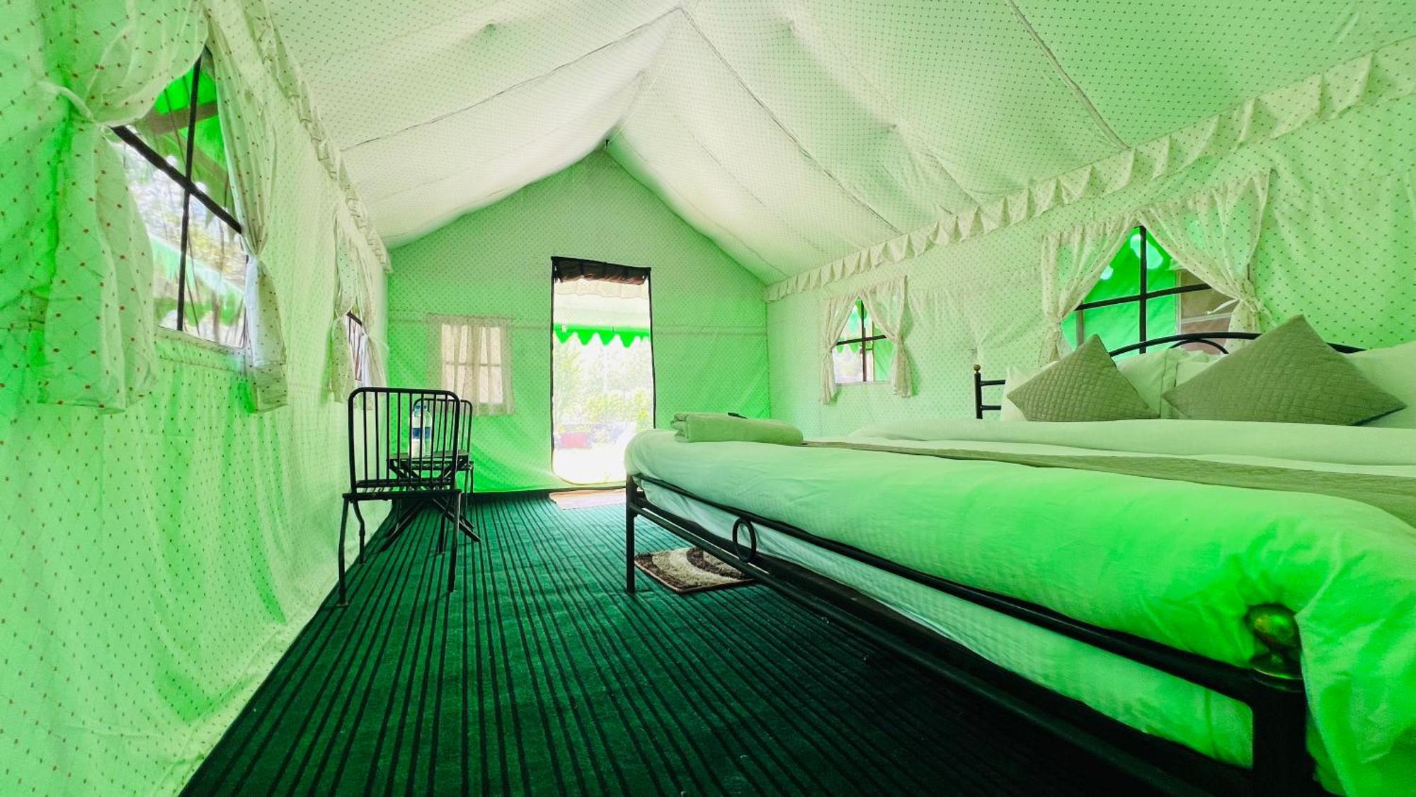 Himalayan Riverside Swiss Cottage Tents, Manali מראה חיצוני תמונה