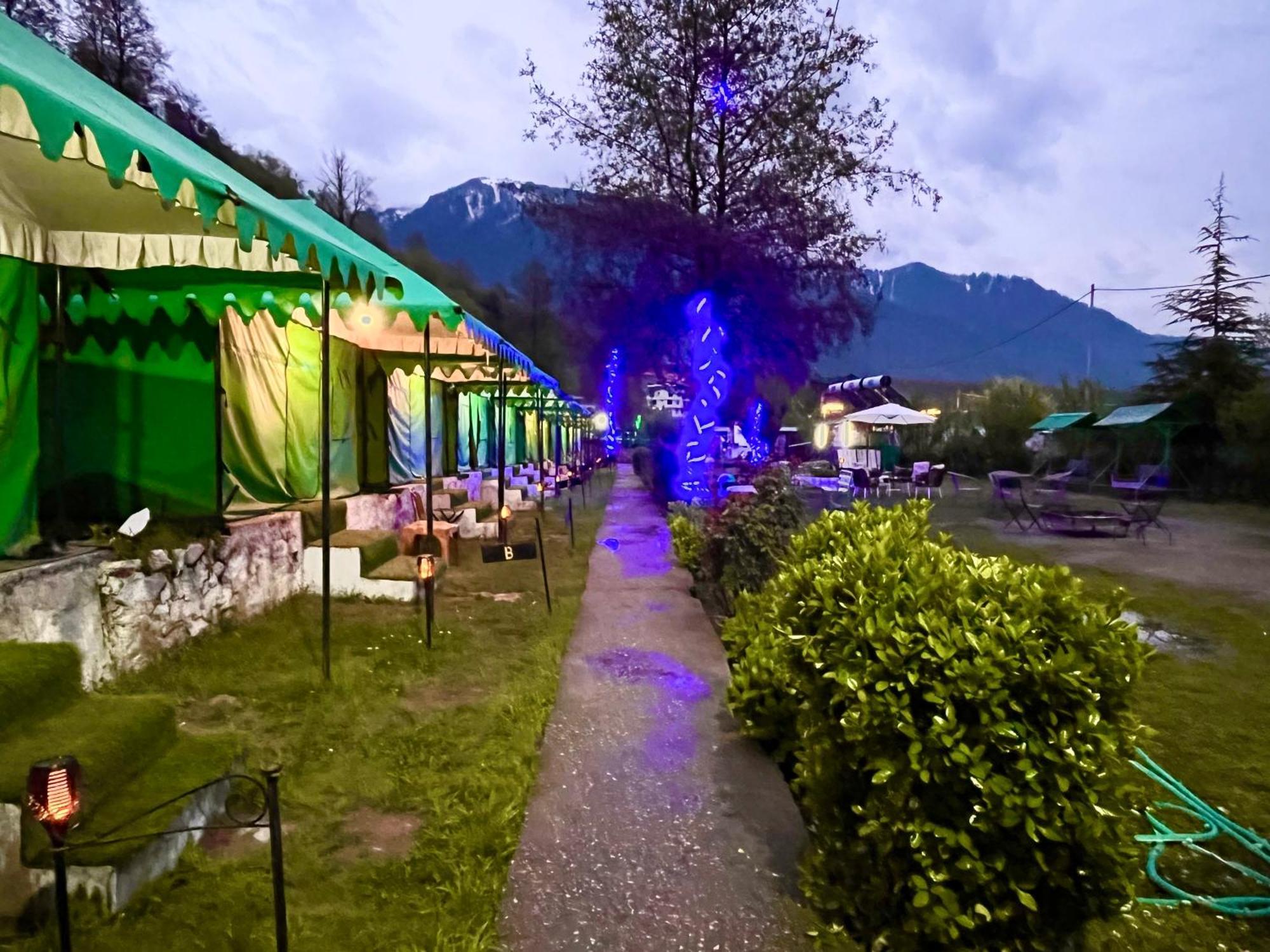 Himalayan Riverside Swiss Cottage Tents, Manali מראה חיצוני תמונה