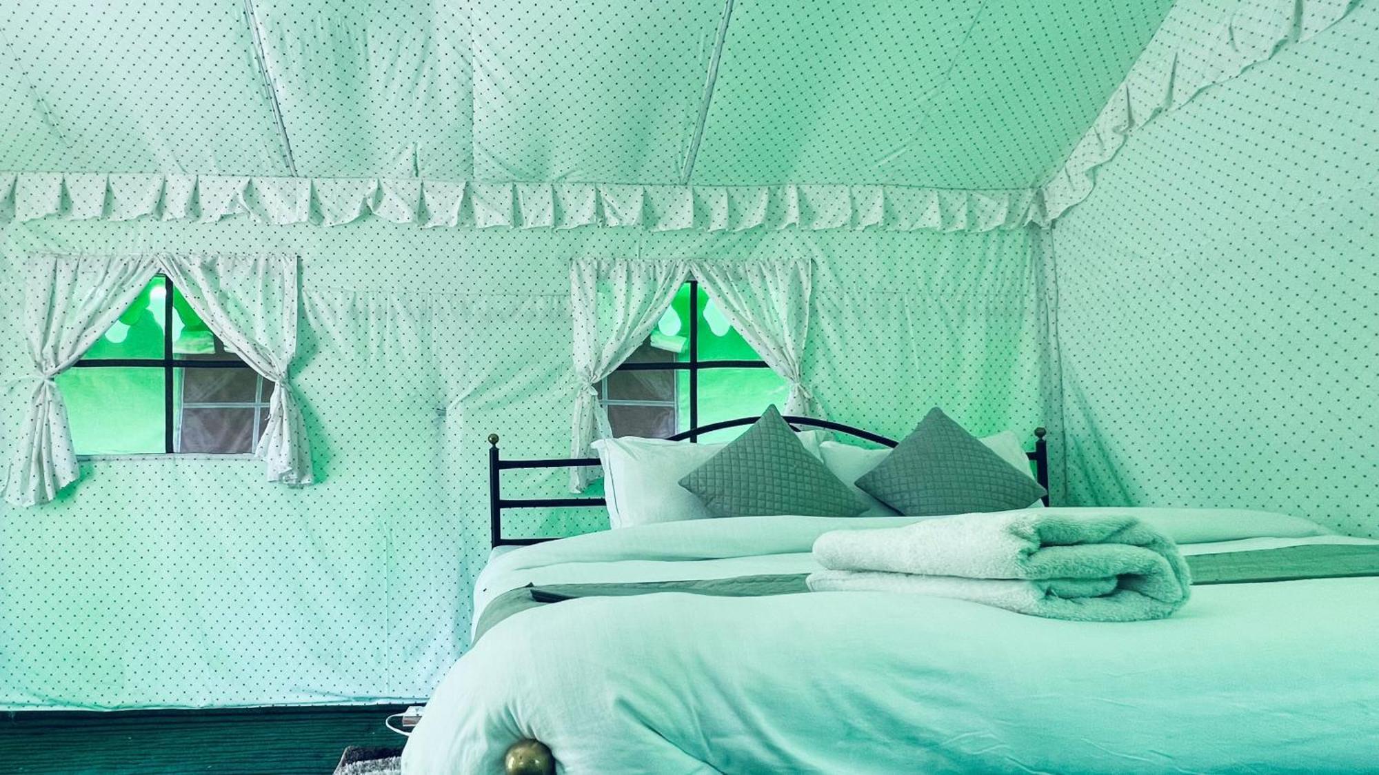 Himalayan Riverside Swiss Cottage Tents, Manali מראה חיצוני תמונה